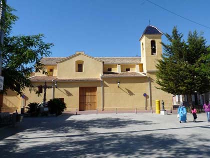 Daya Nueva Church Square